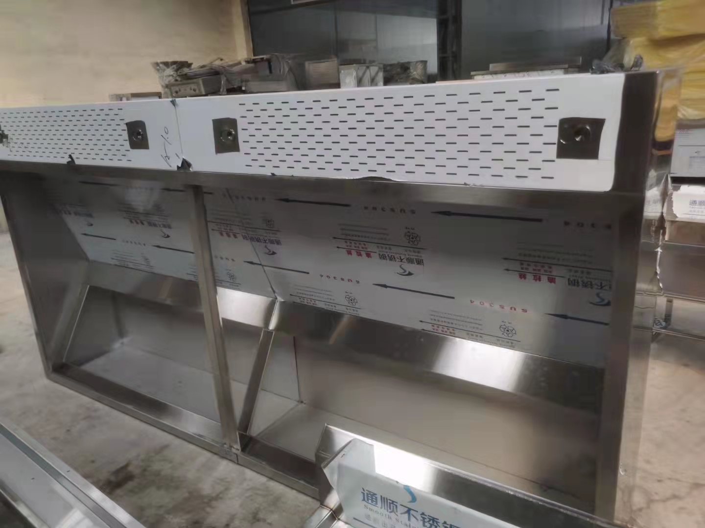 鼓风排烟灶